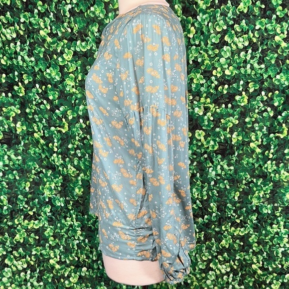 Caslon Split Neck Top in Green Yellow Mia Floral size small 100% Modal - Picture 4 of 15